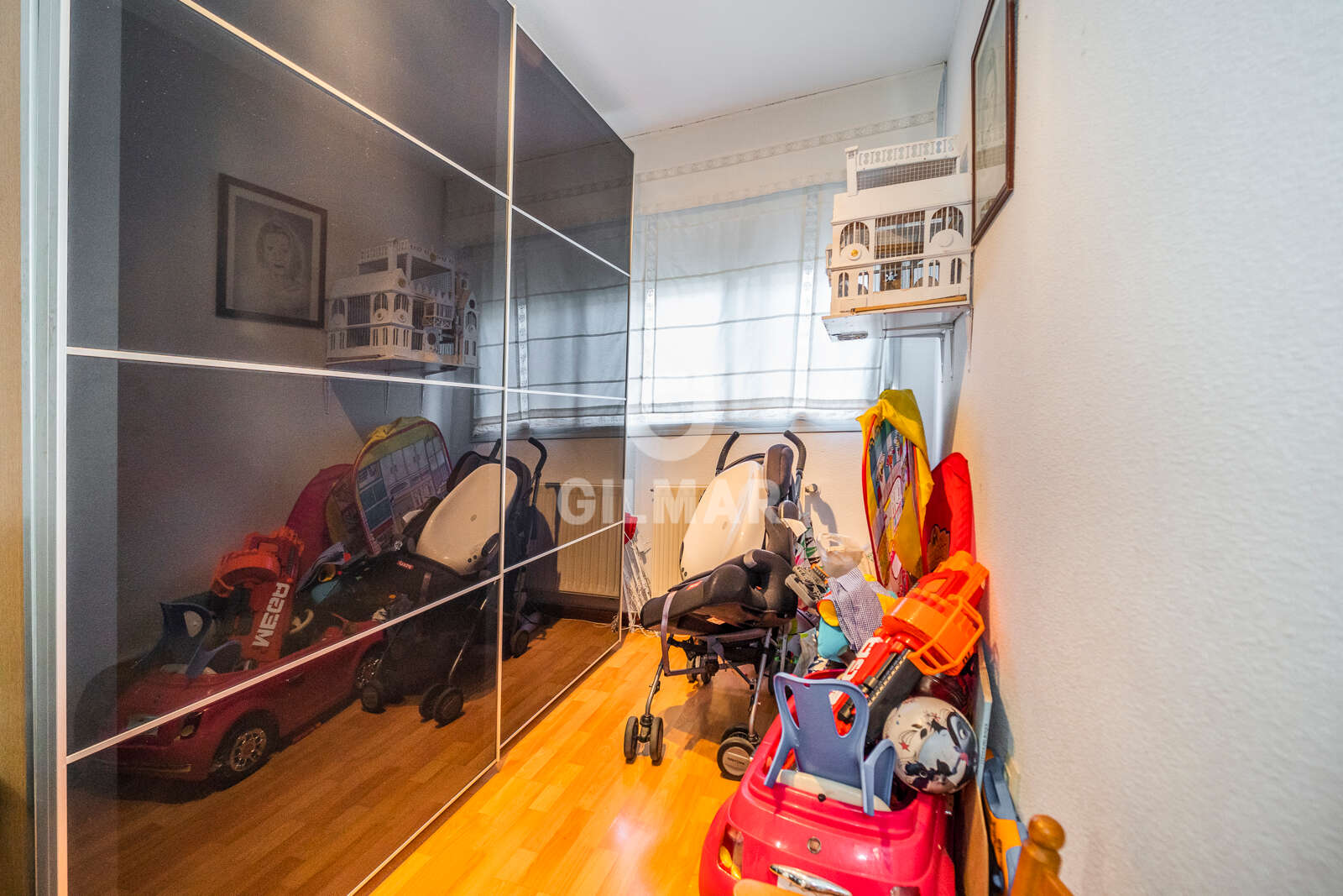 Property slider Gilmar