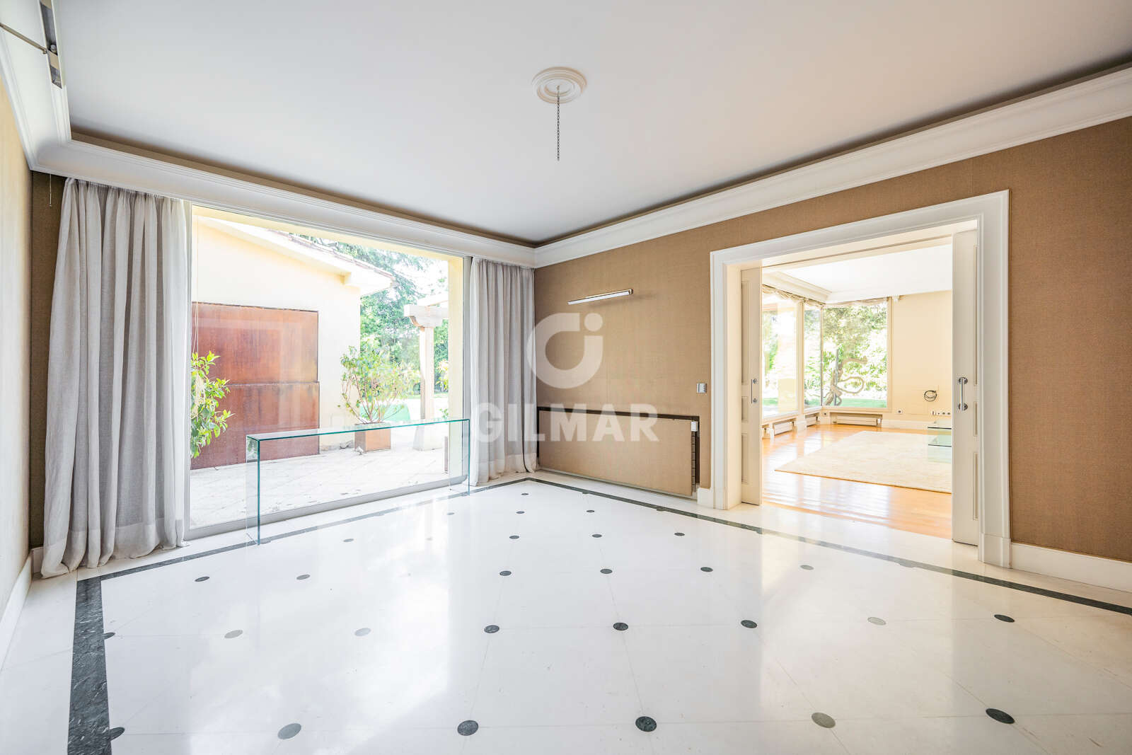 Property slider Gilmar