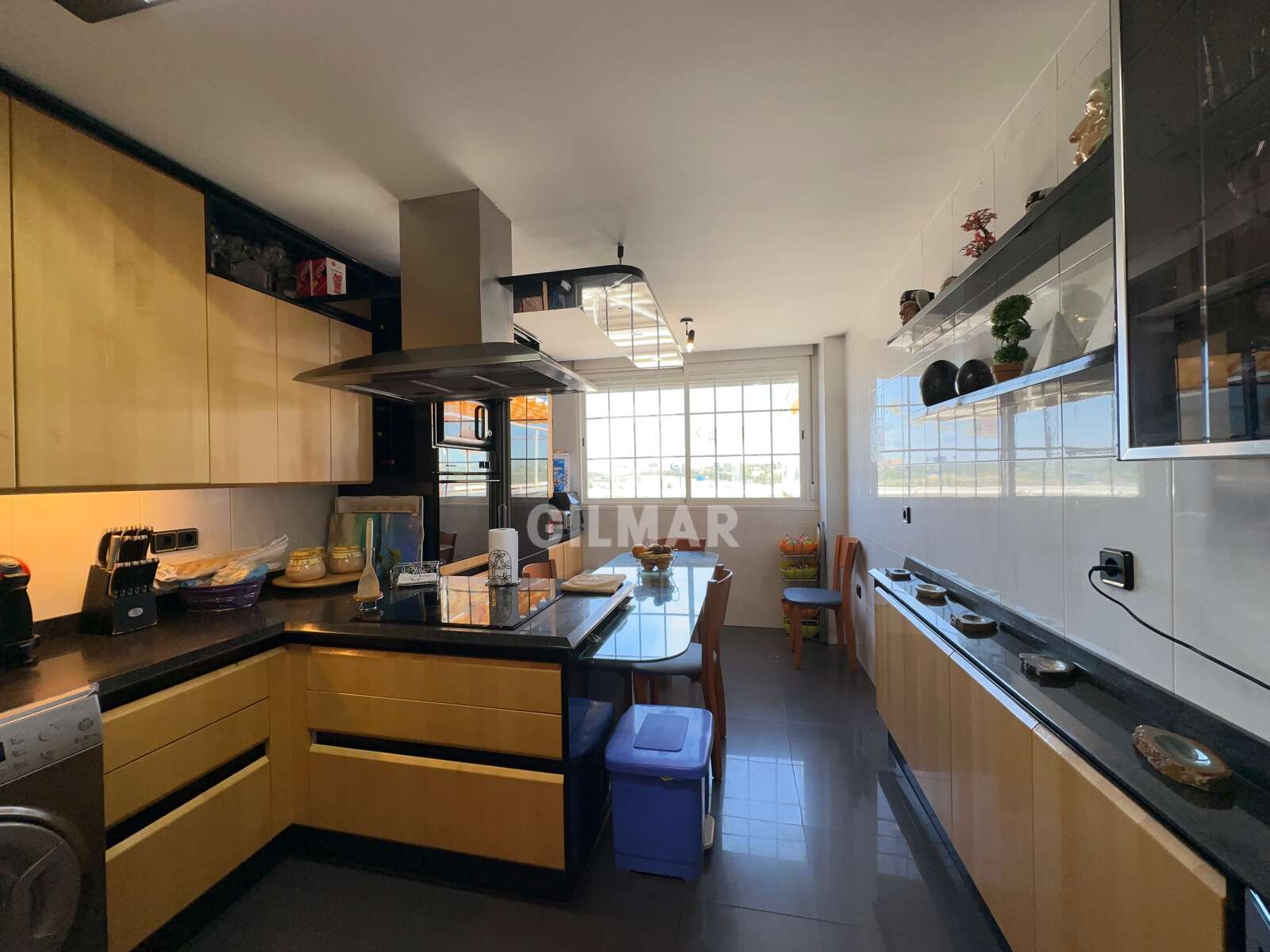 Property slider Gilmar