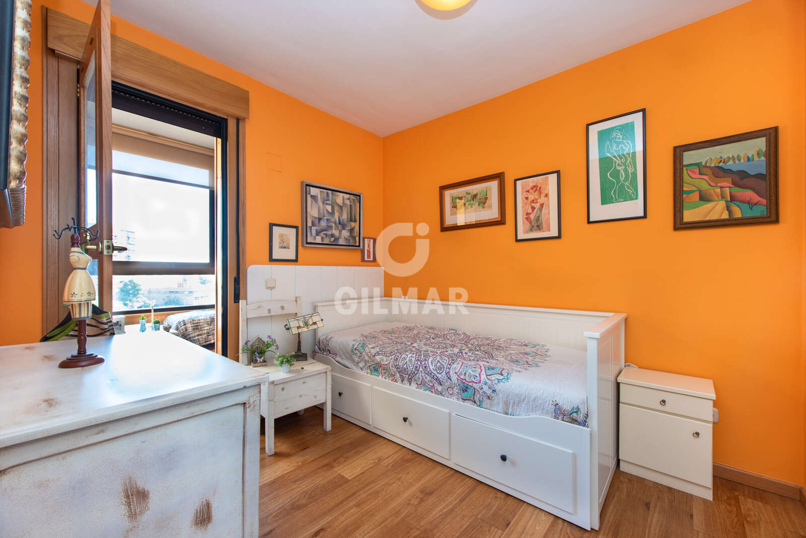 Property slider Gilmar
