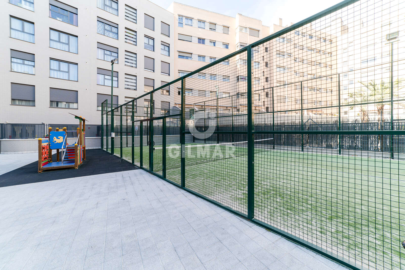 Property slider Gilmar