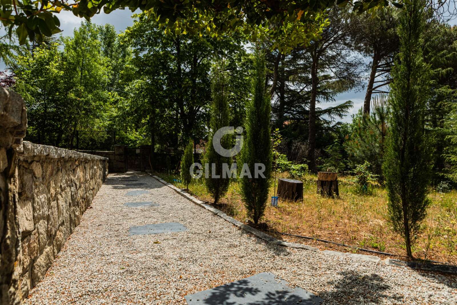 Property slider Gilmar