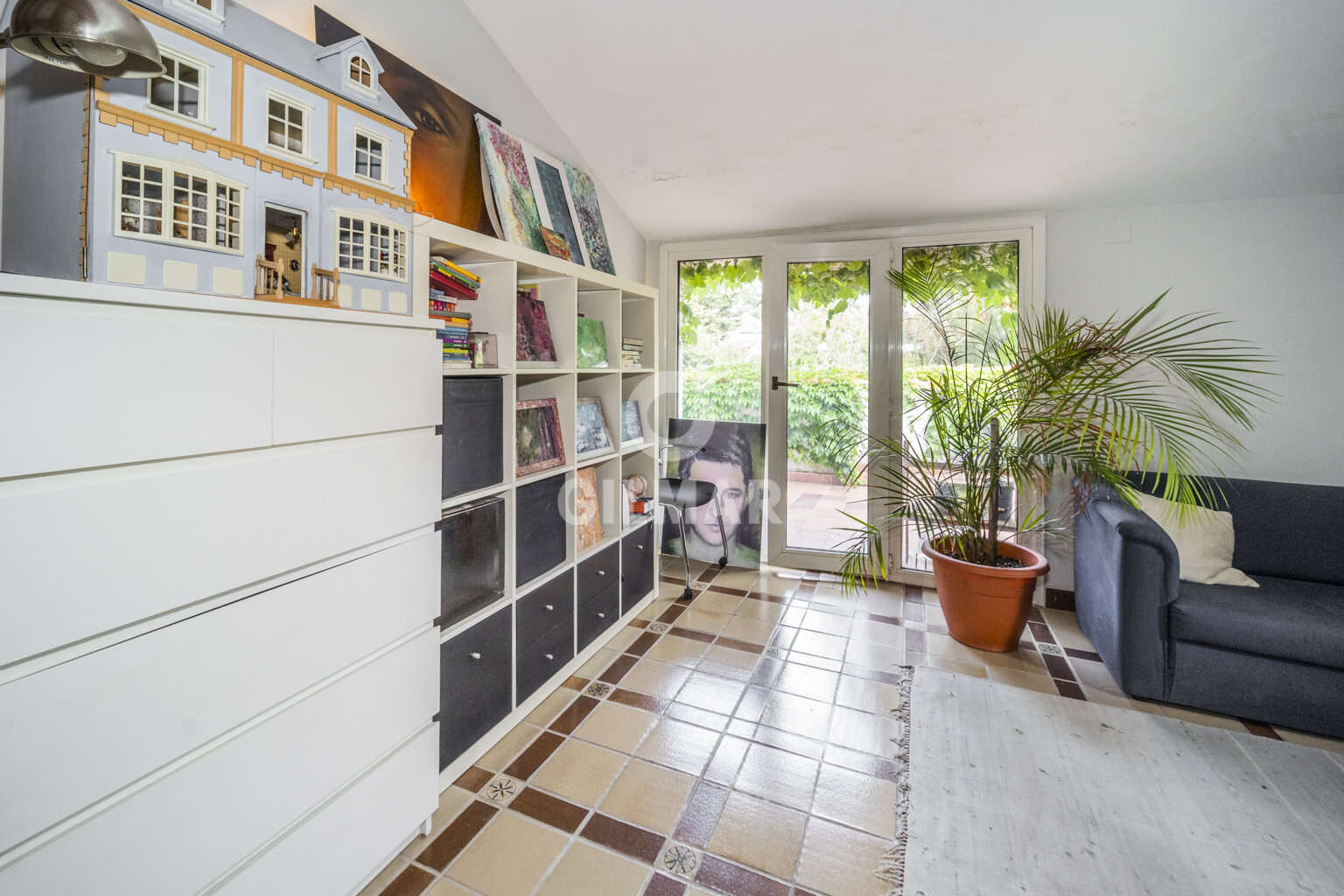 Property slider Gilmar