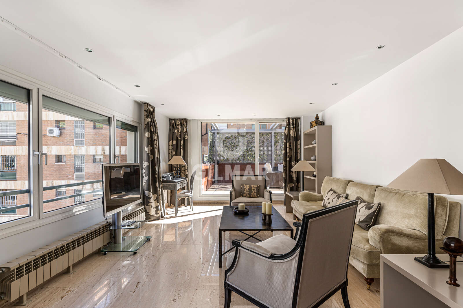 Property slider Gilmar