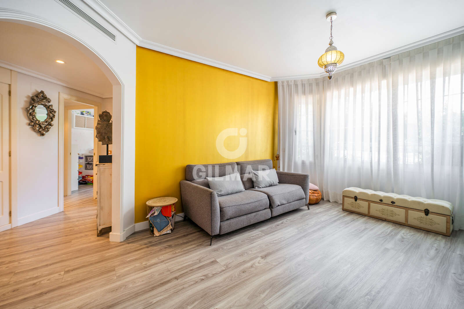 Property slider Gilmar