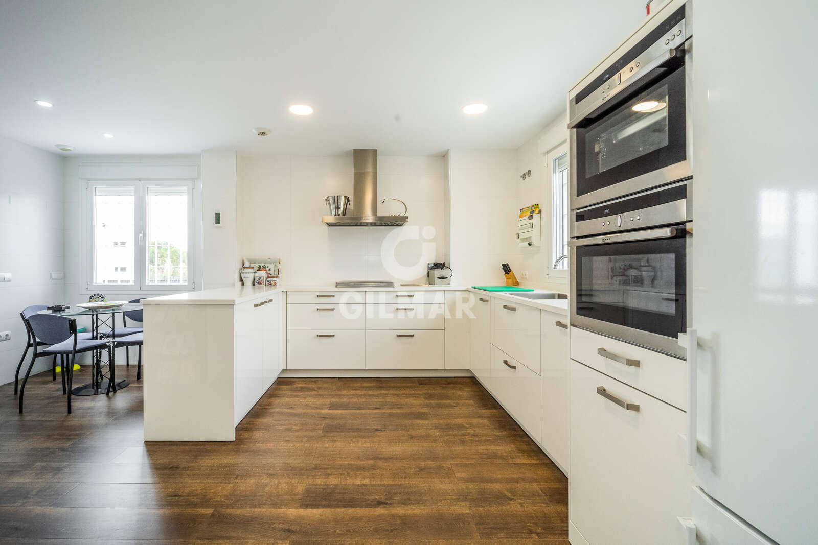 Property slider Gilmar