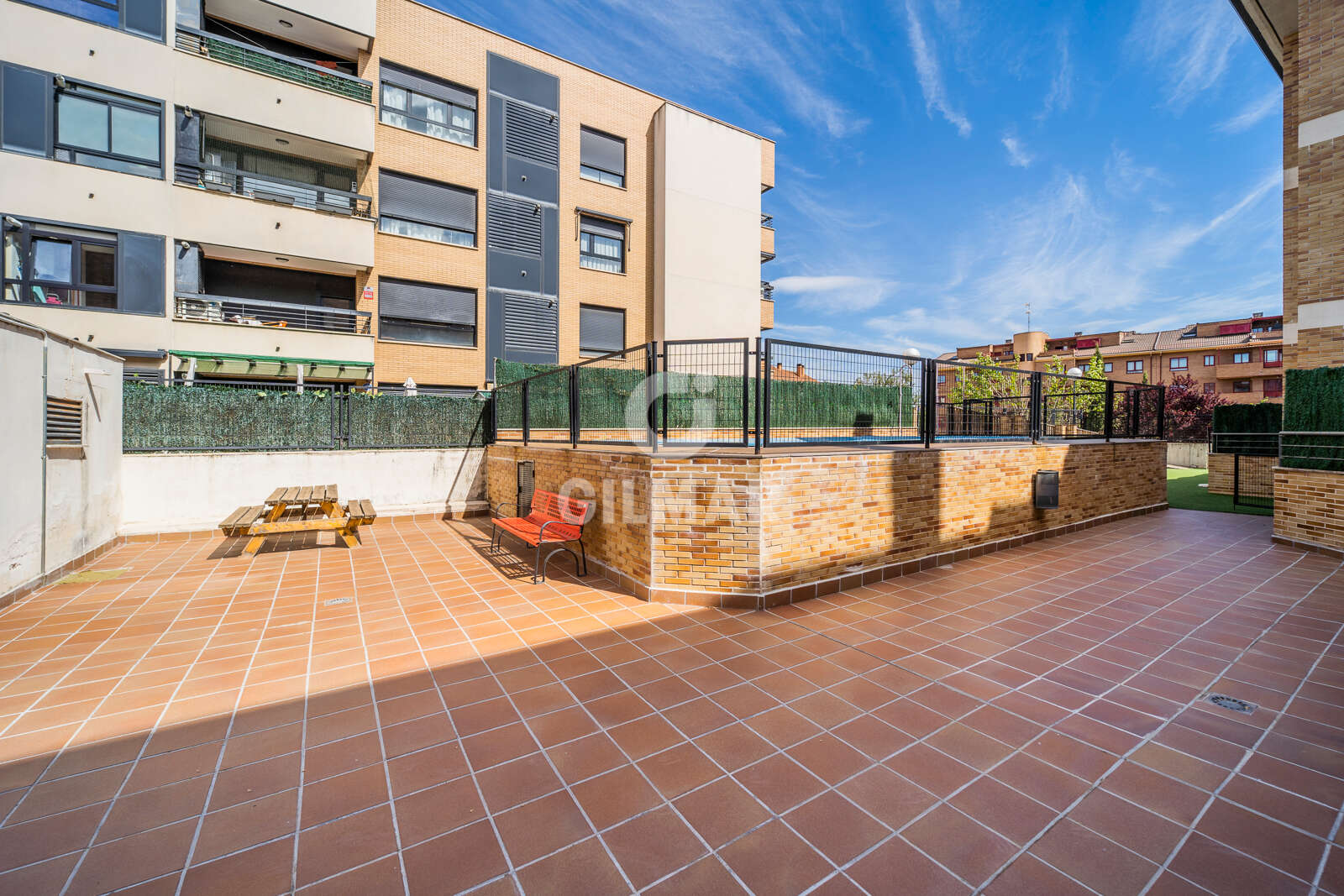 Property slider Gilmar