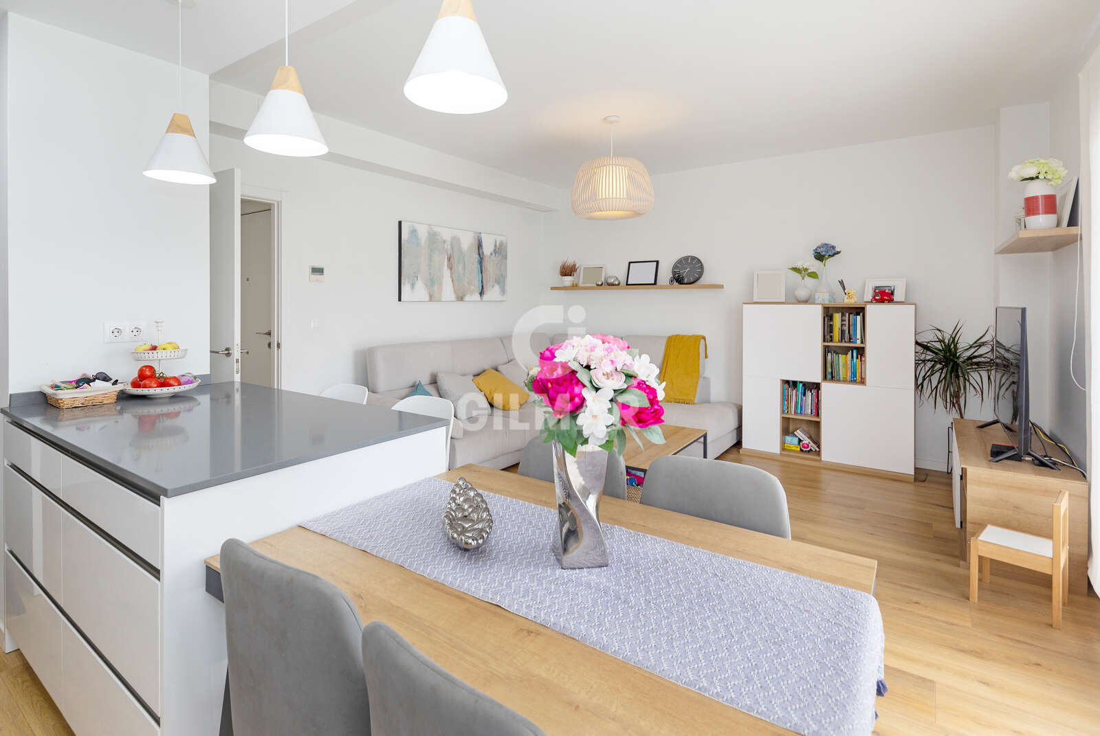 Property slider Gilmar