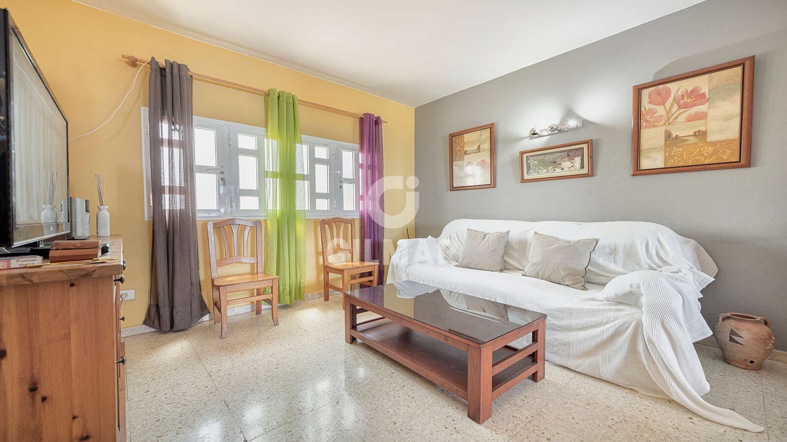 Property slider Gilmar
