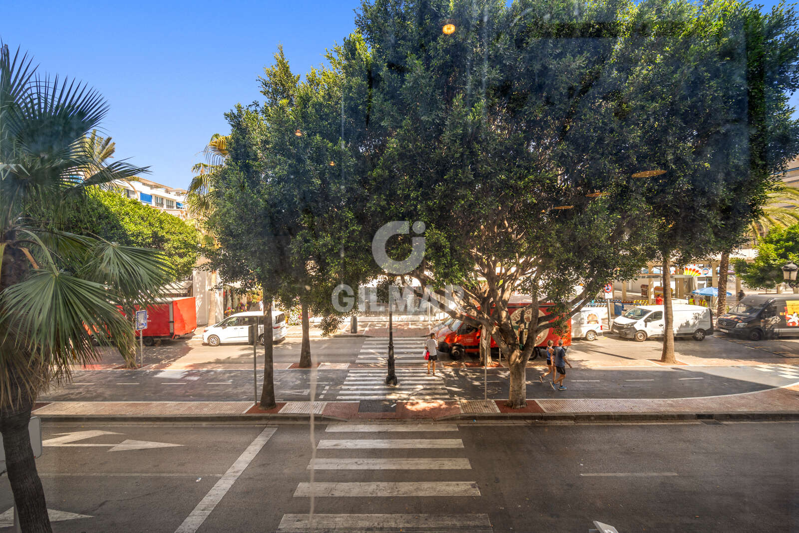 Property slider Gilmar
