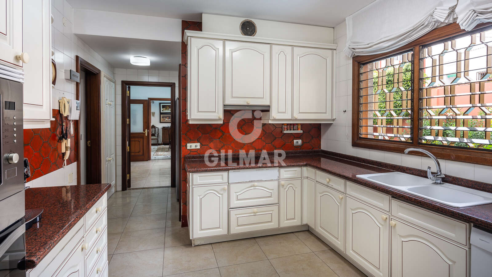 Property slider Gilmar