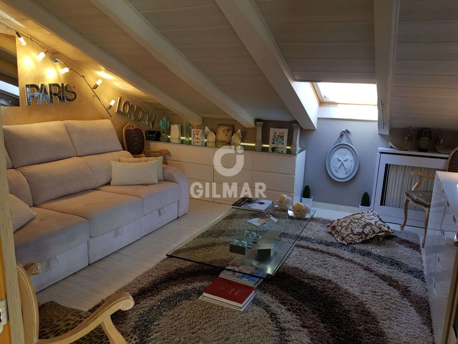 Property slider Gilmar