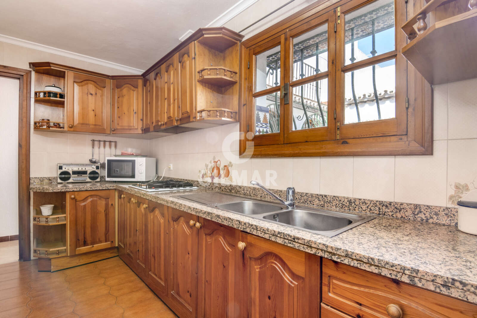 Property slider Gilmar