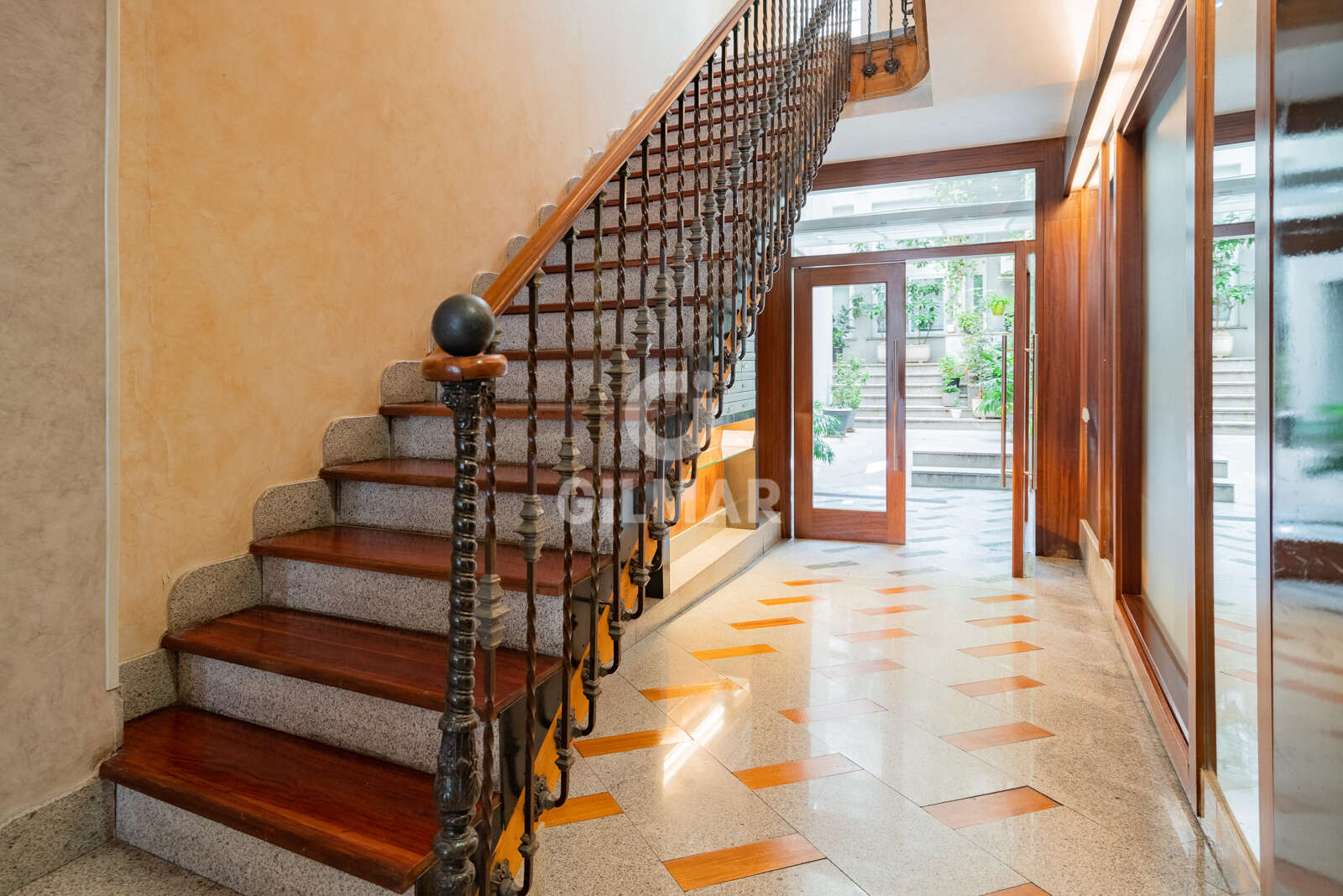 Property slider Gilmar