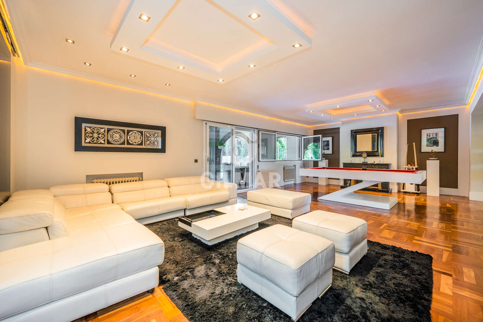 Property slider Gilmar