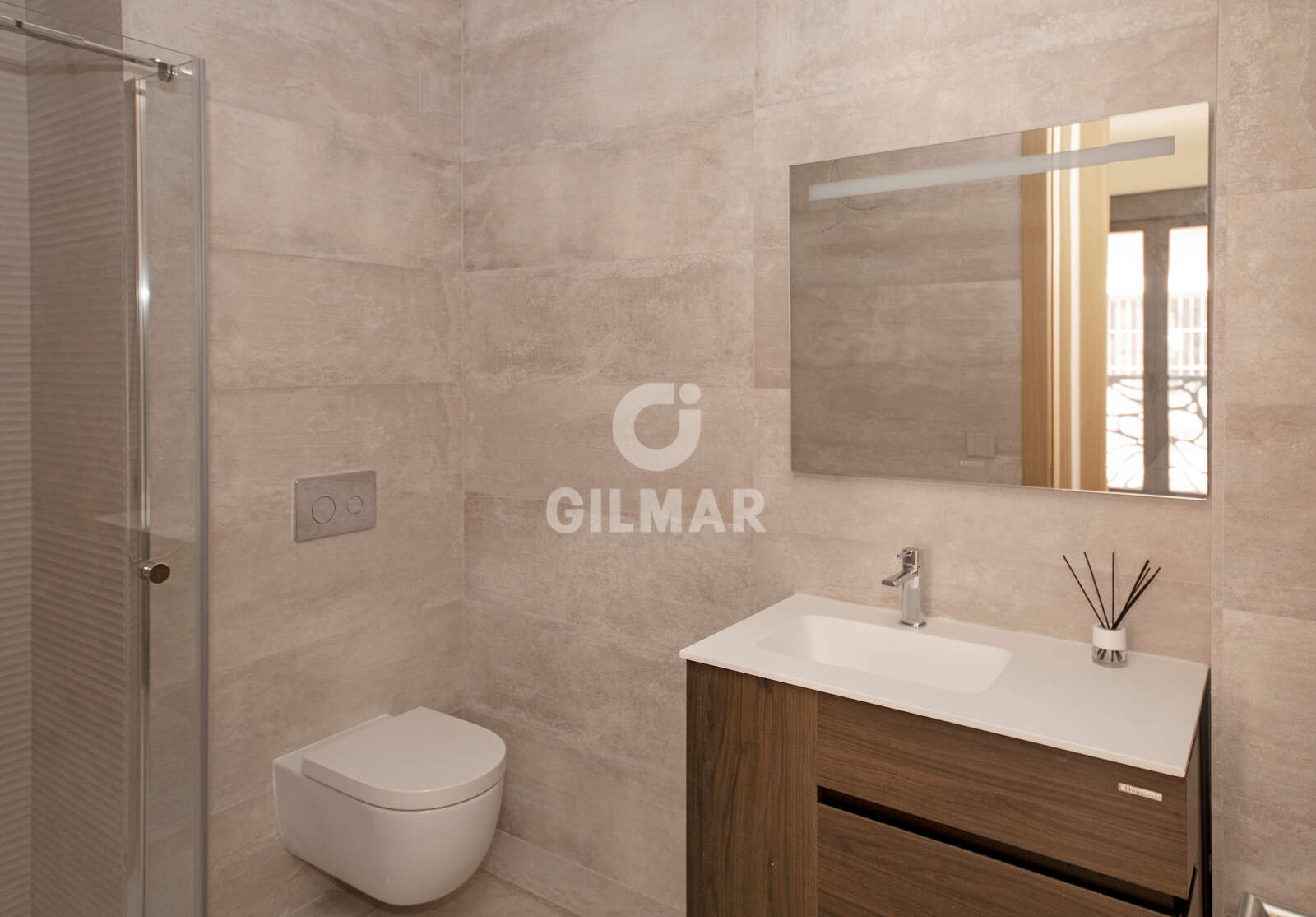 Property slider Gilmar