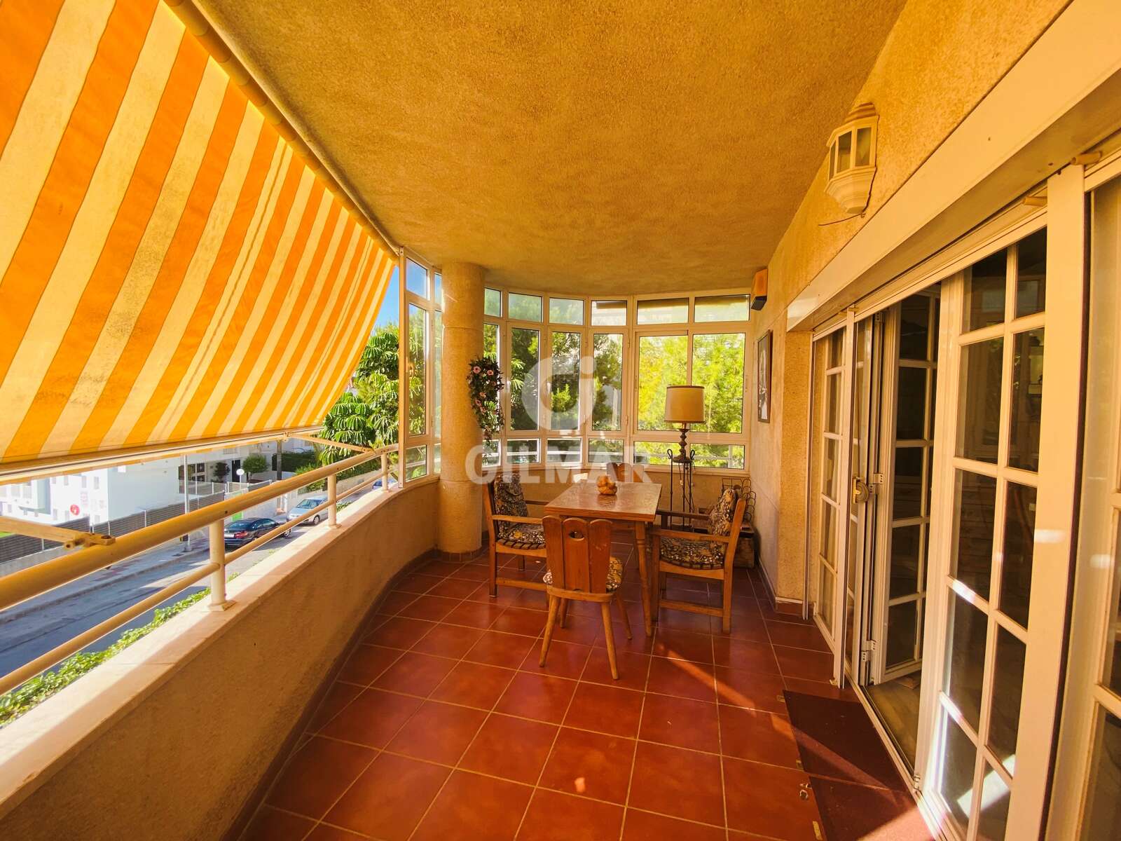 Property slider Gilmar