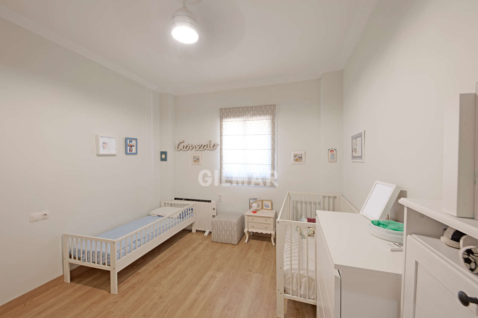 Property slider Gilmar