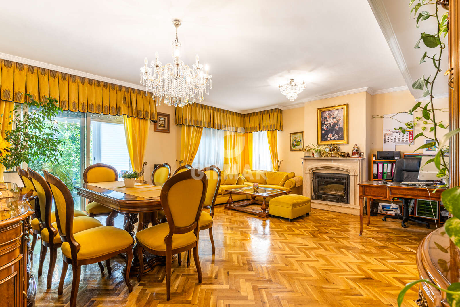 Property slider Gilmar
