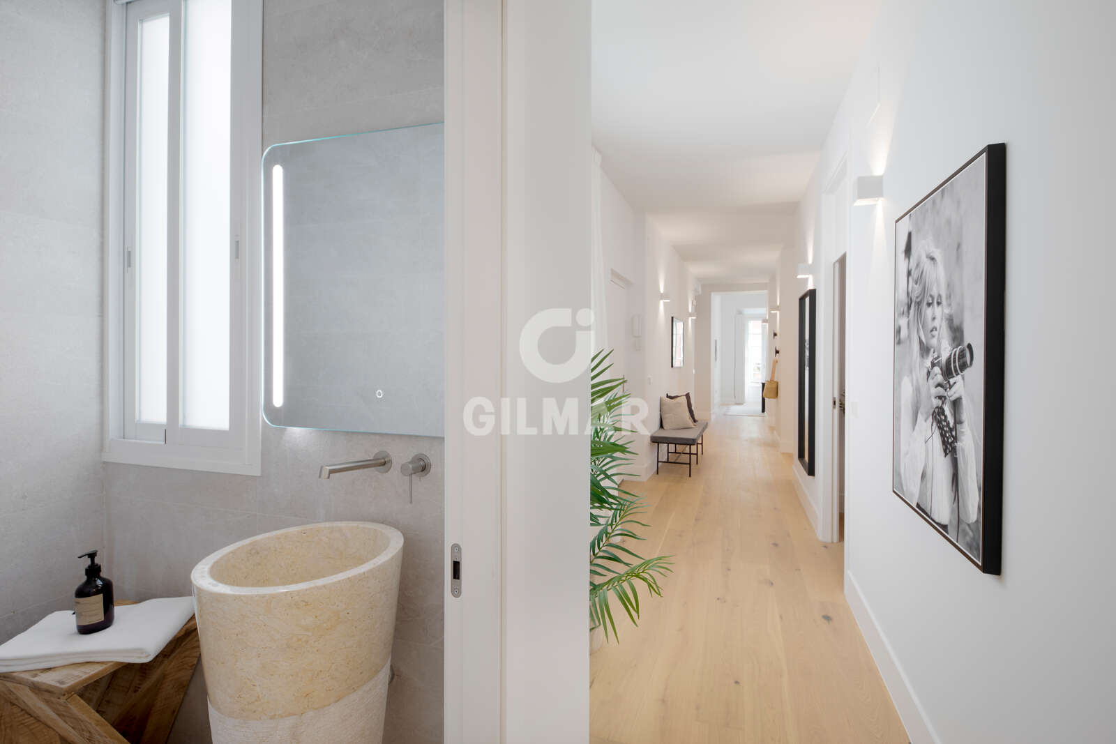 Property slider Gilmar