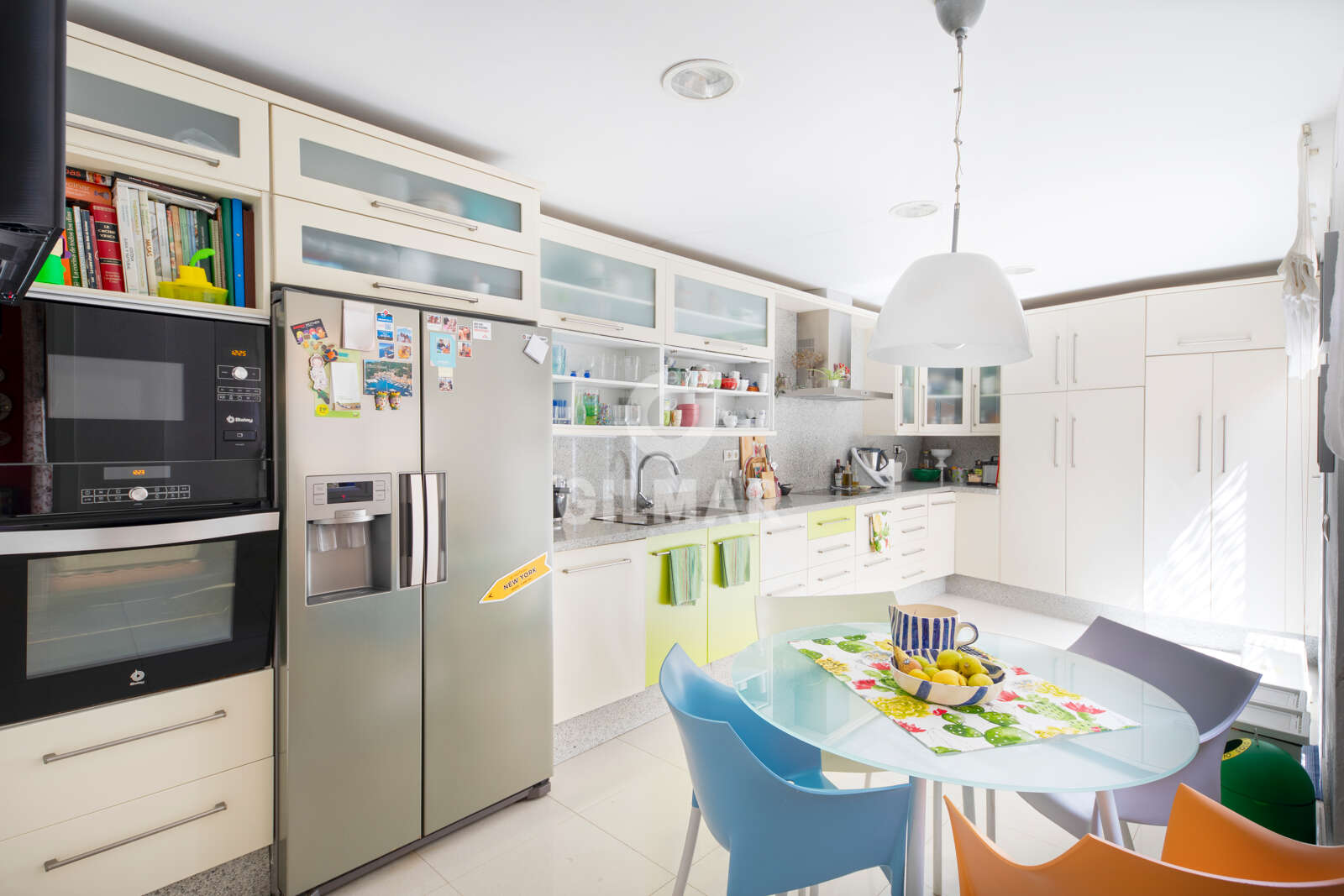 Property slider Gilmar