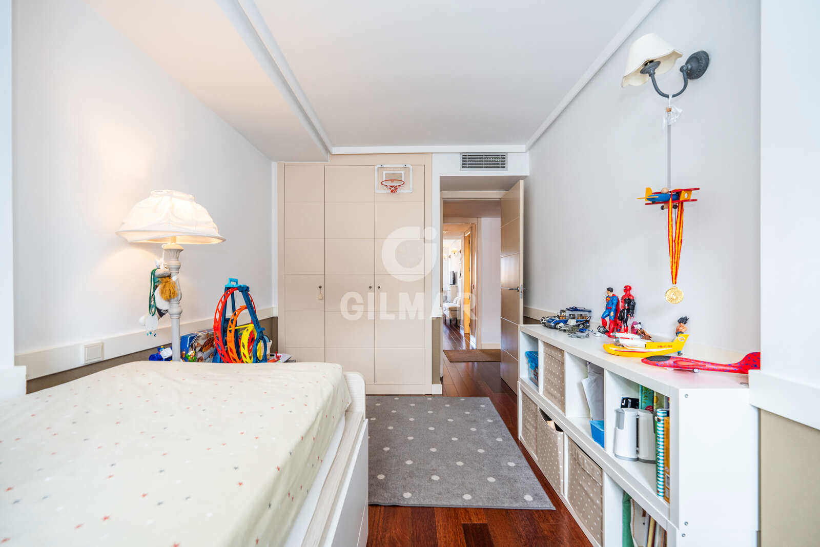 Property slider Gilmar