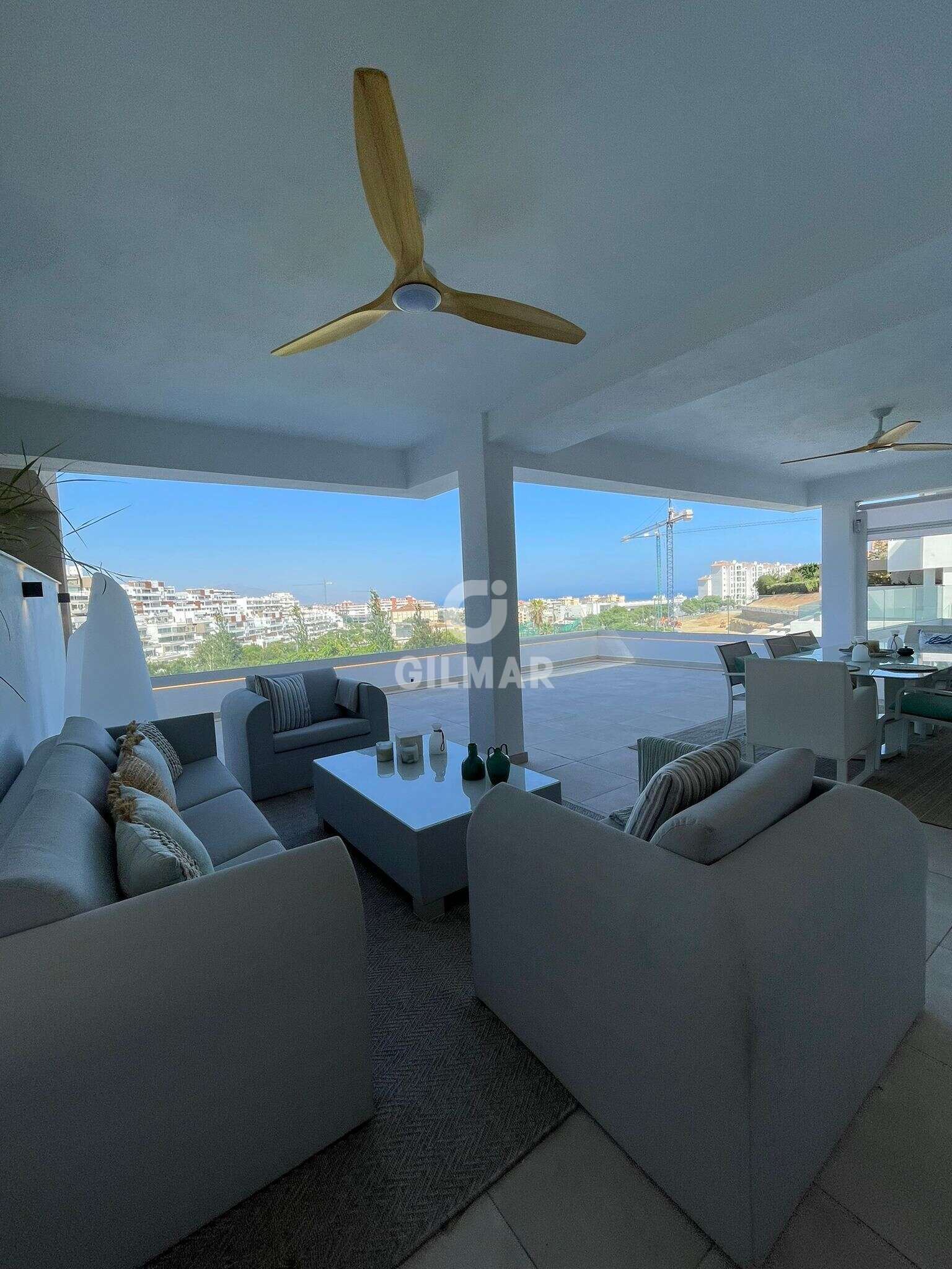 Property slider Gilmar