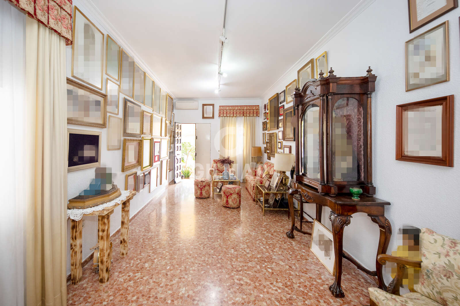 Property slider Gilmar