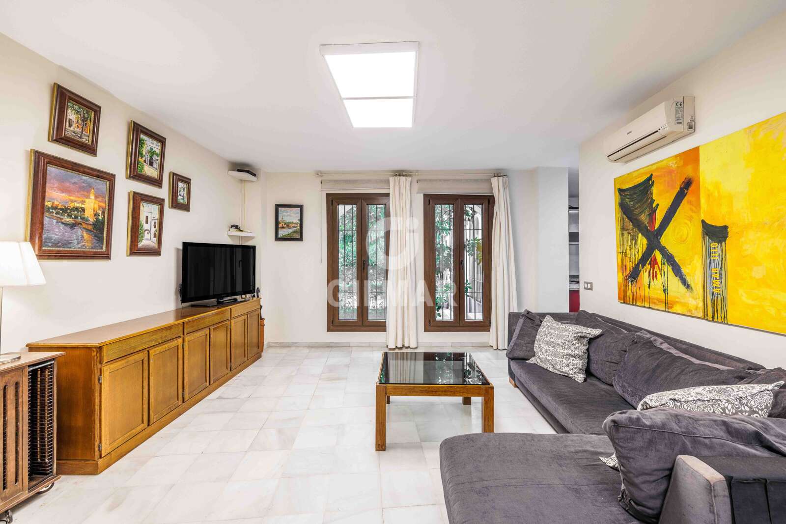 Property slider Gilmar