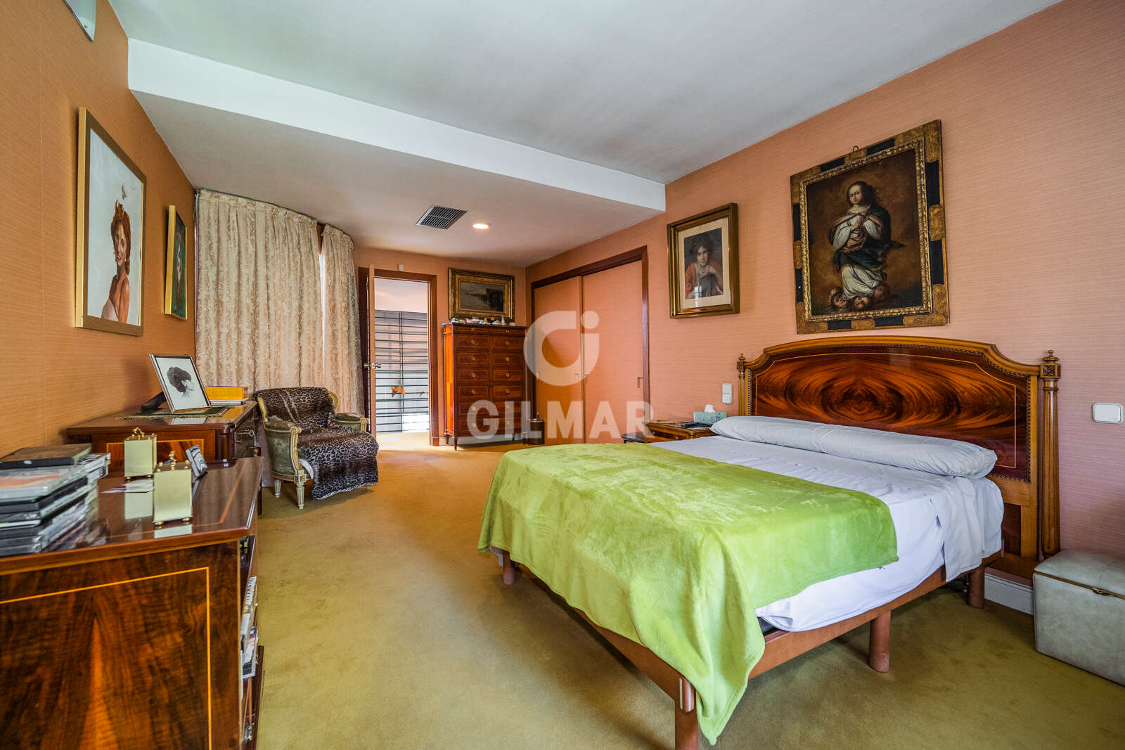 Property slider Gilmar