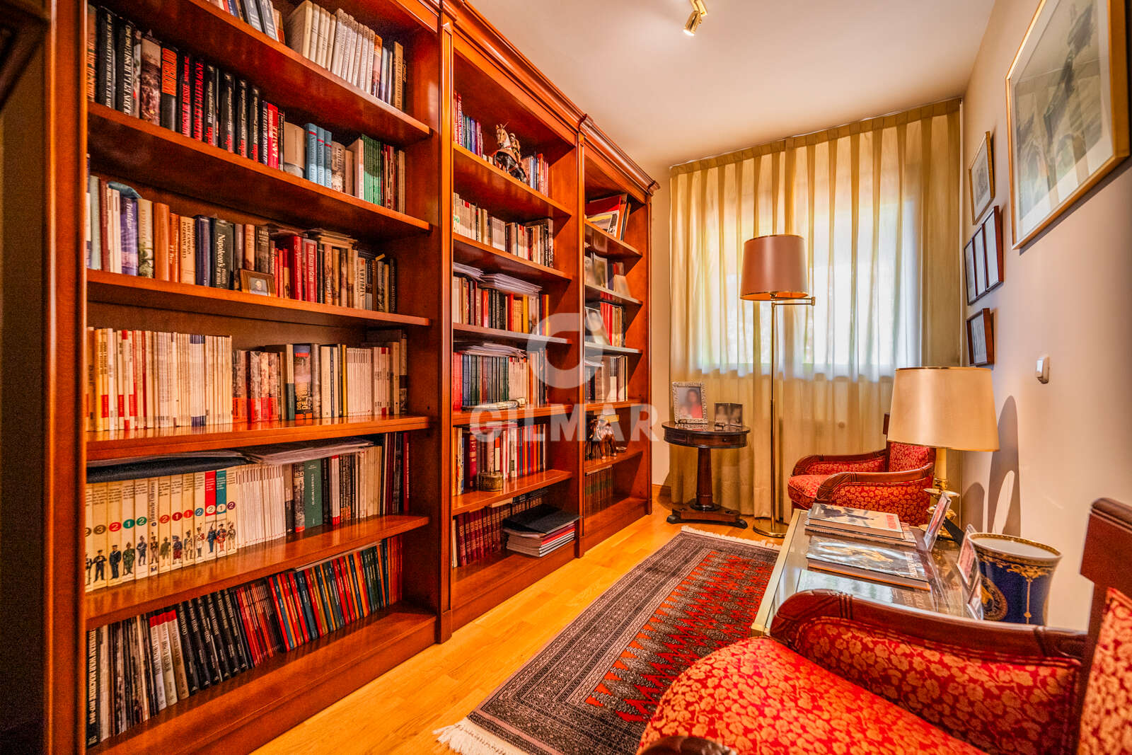 Property slider Gilmar