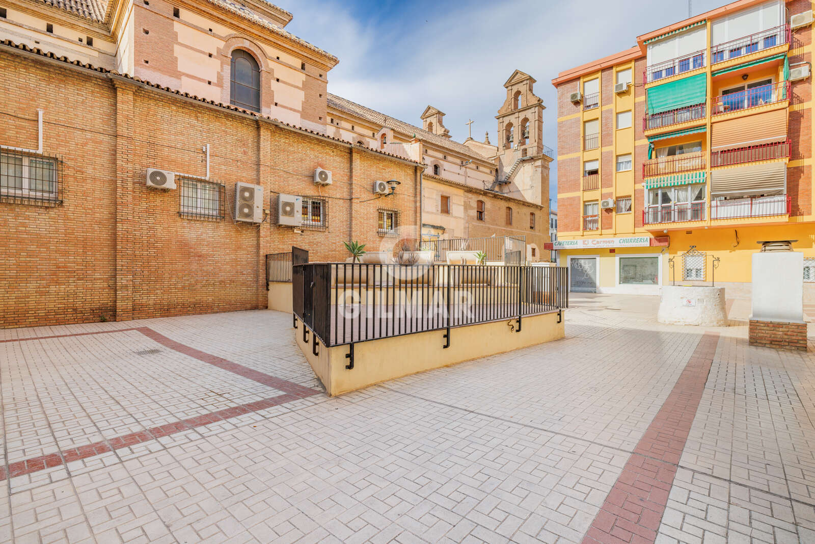 Property slider Gilmar
