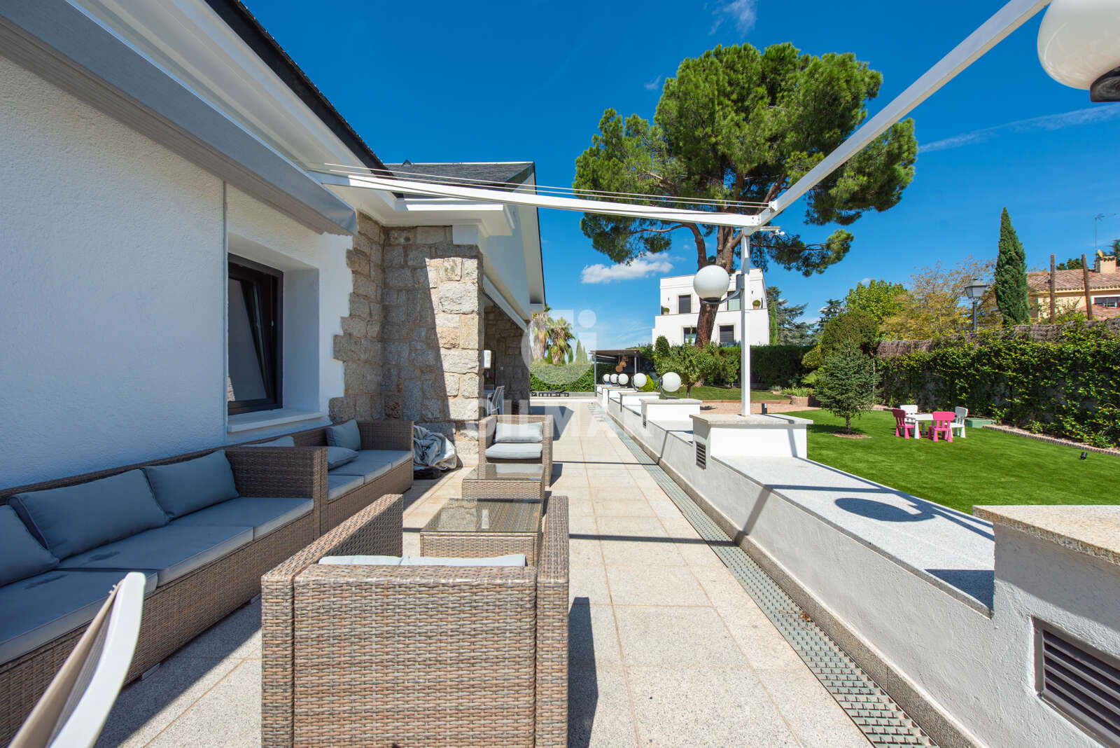 Property slider Gilmar