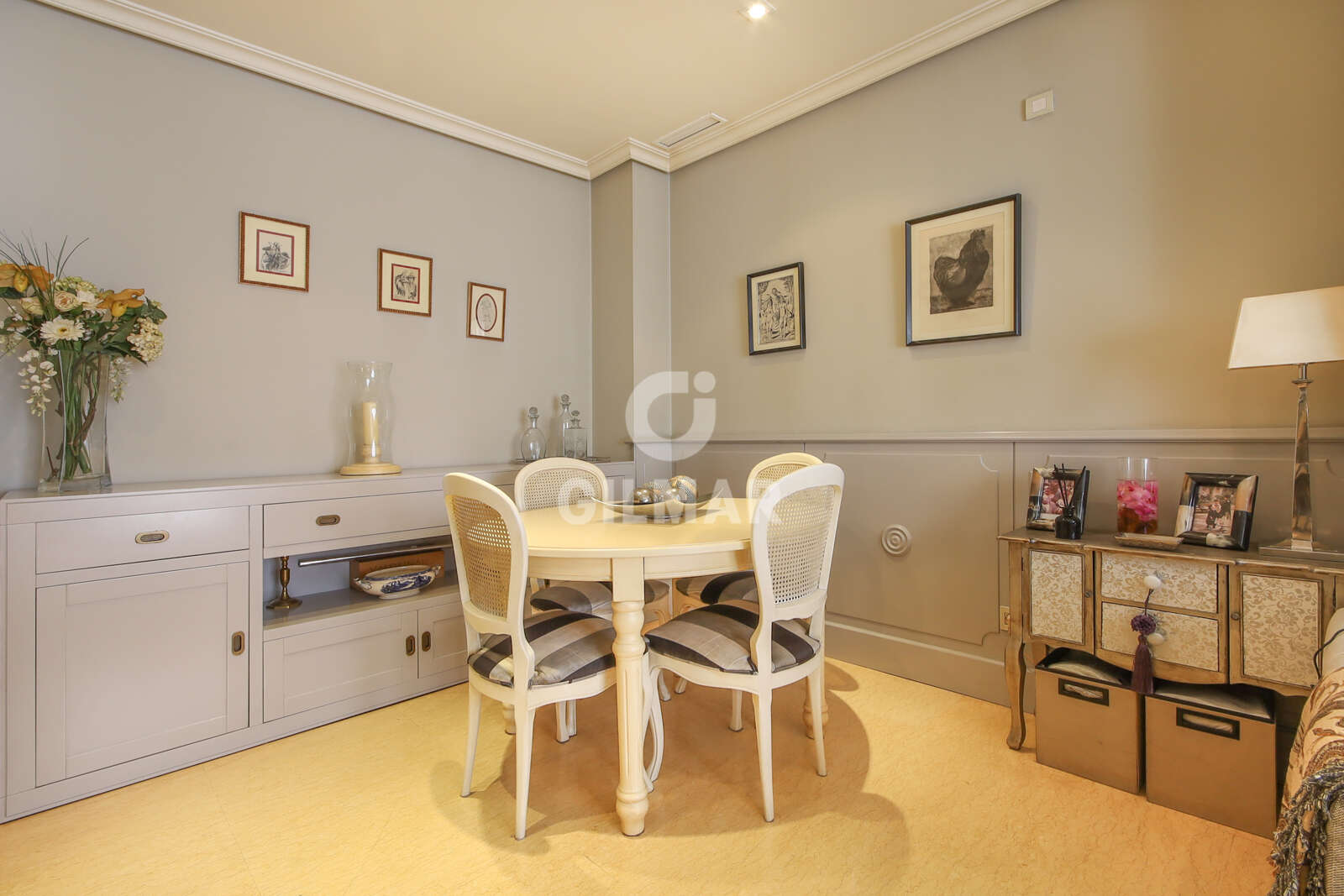 Property slider Gilmar