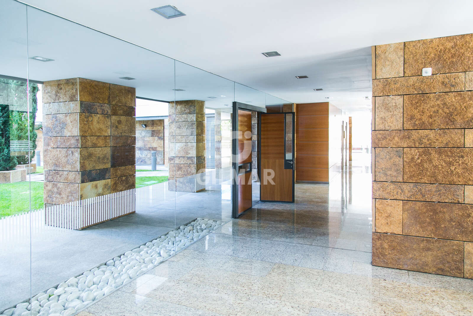 Property slider Gilmar