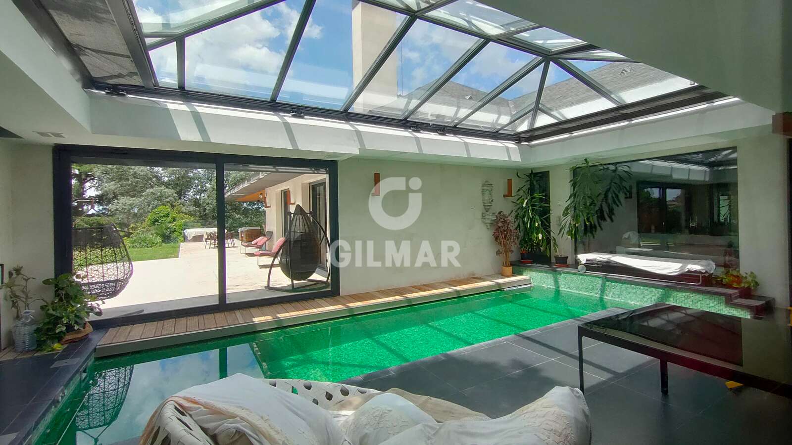 Property slider Gilmar