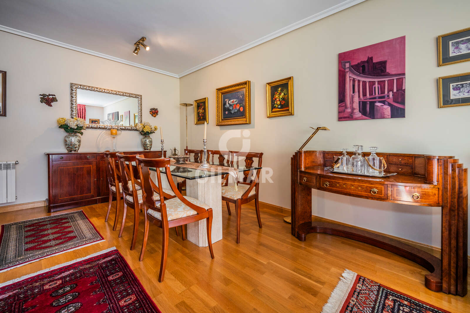 Property slider Gilmar