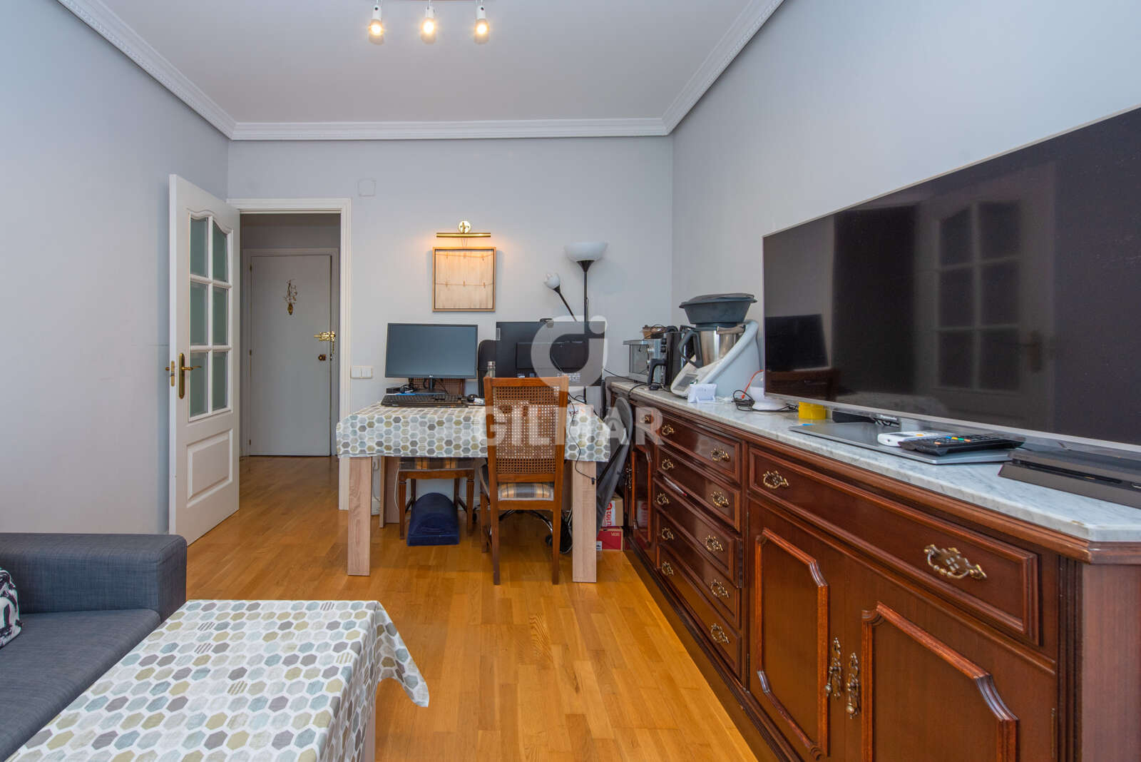 Property slider Gilmar