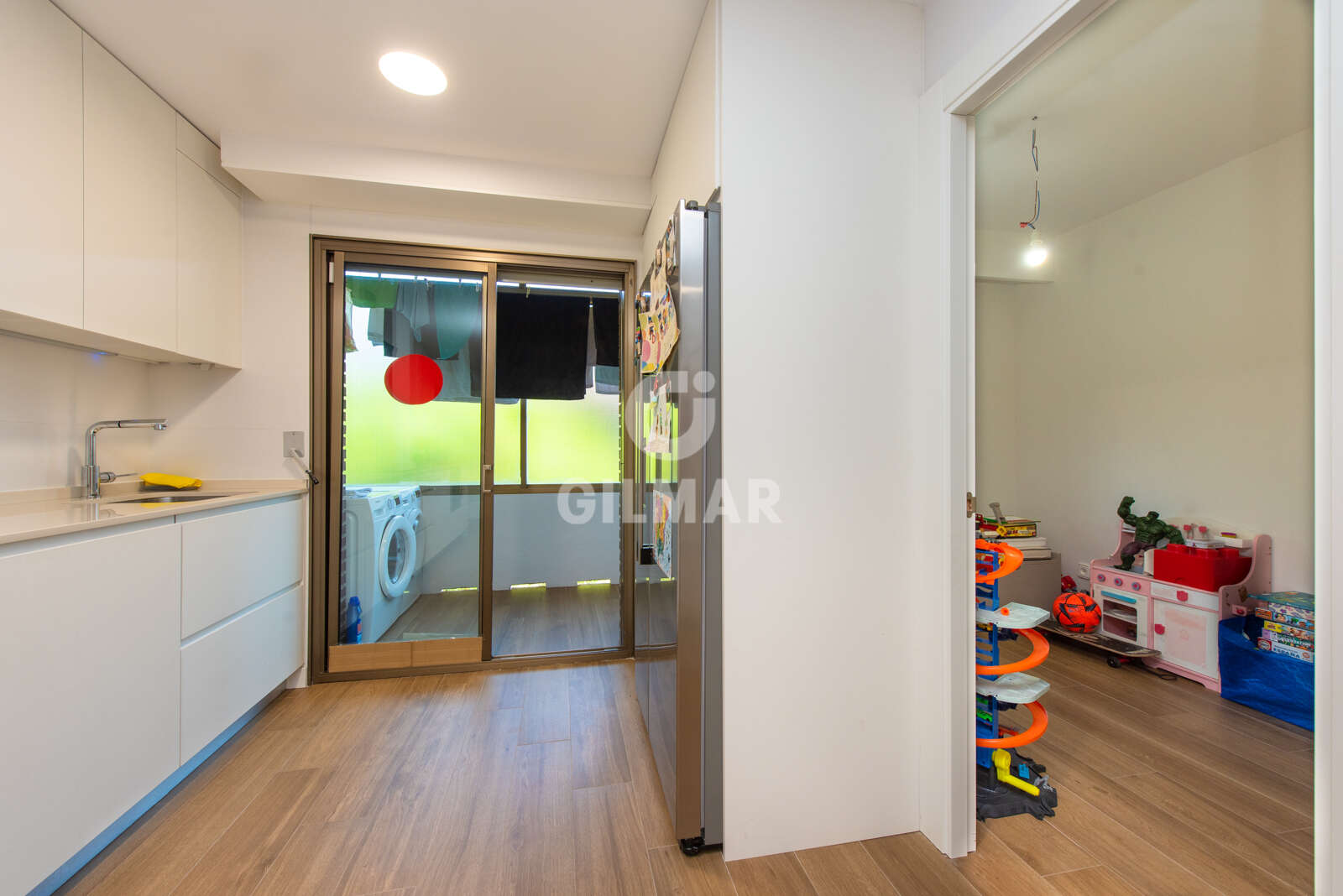 Property slider Gilmar