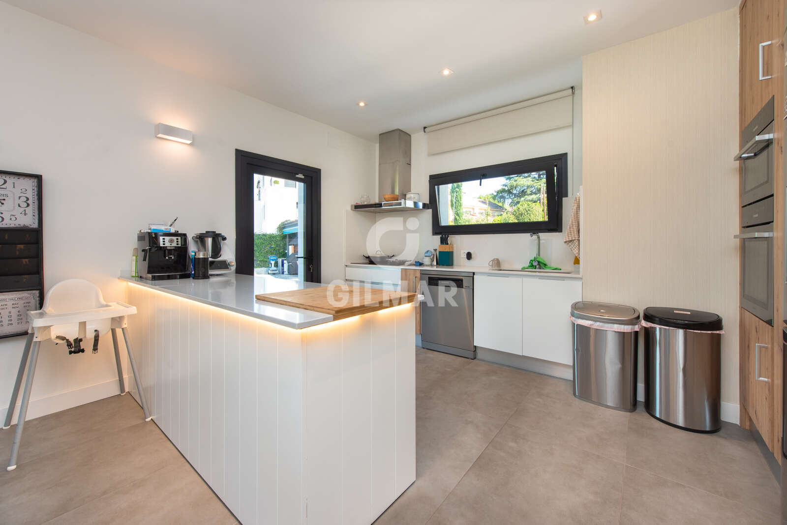 Property slider Gilmar