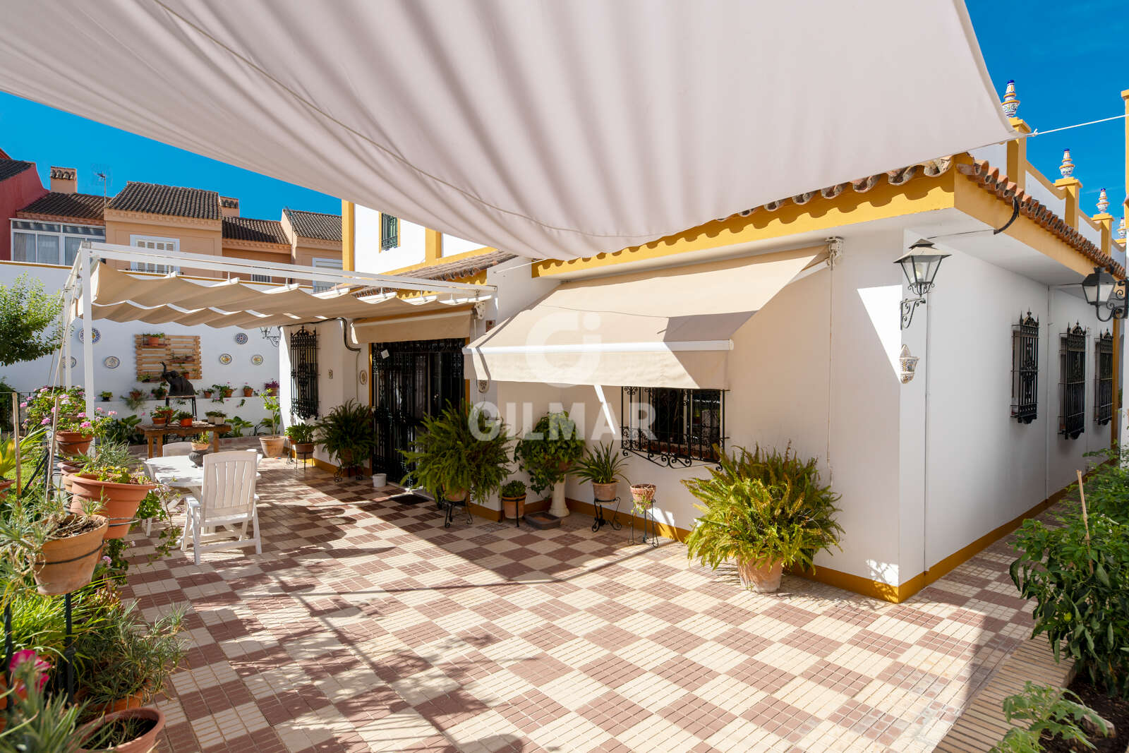 Property slider Gilmar