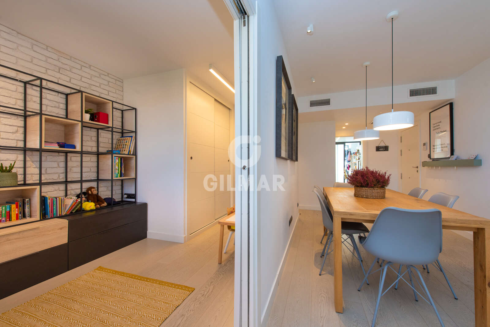Property slider Gilmar