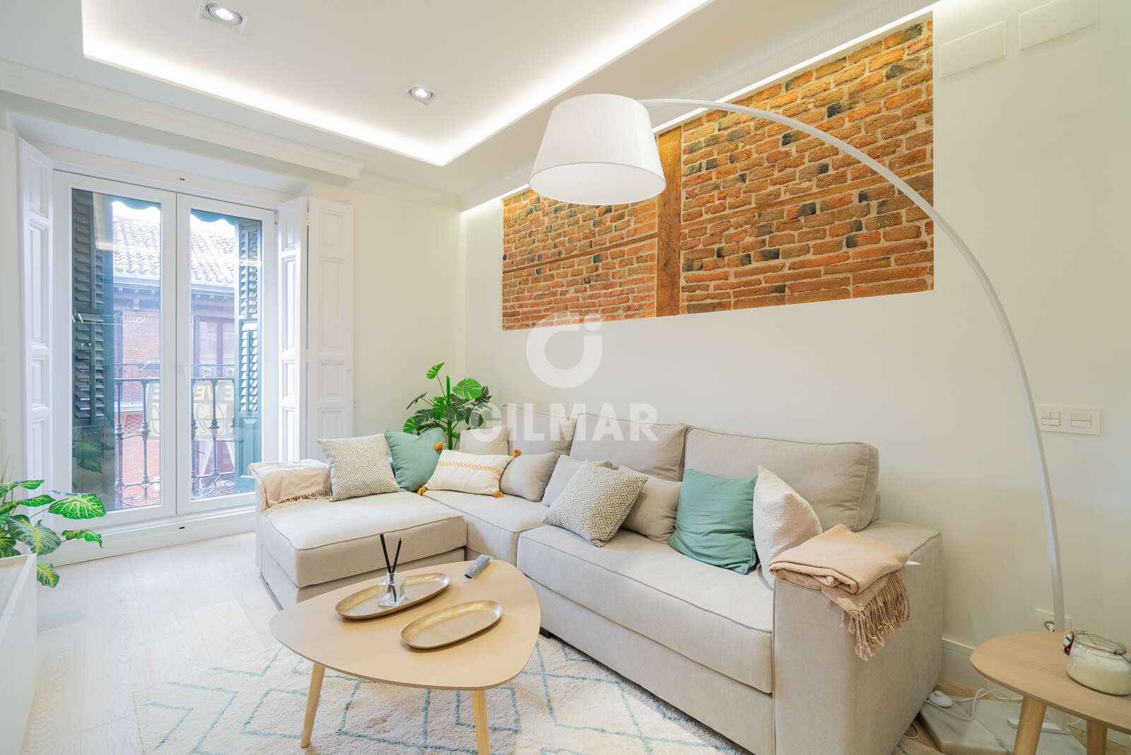 Property slider Gilmar