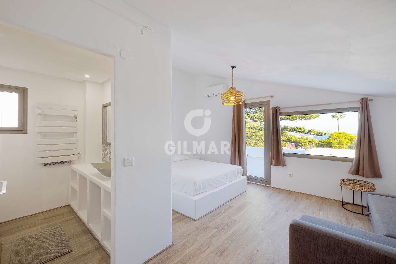 Property slider Gilmar