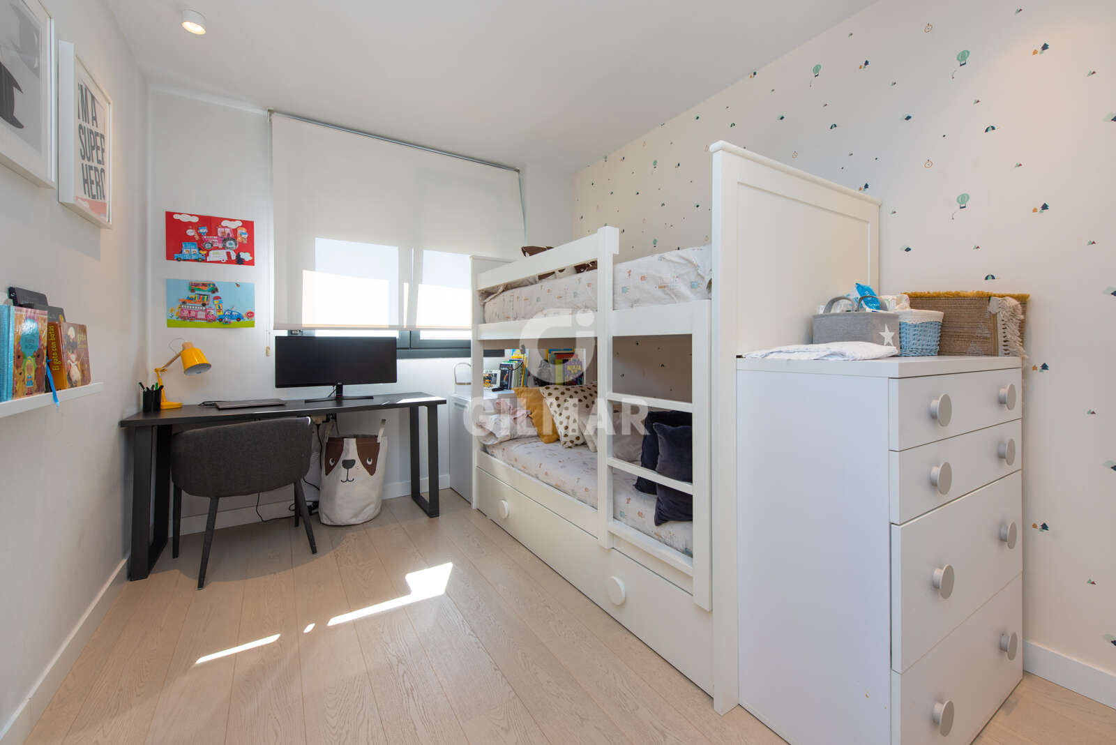 Property slider Gilmar