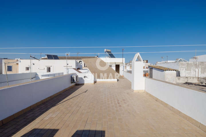 Photo of Terraced house