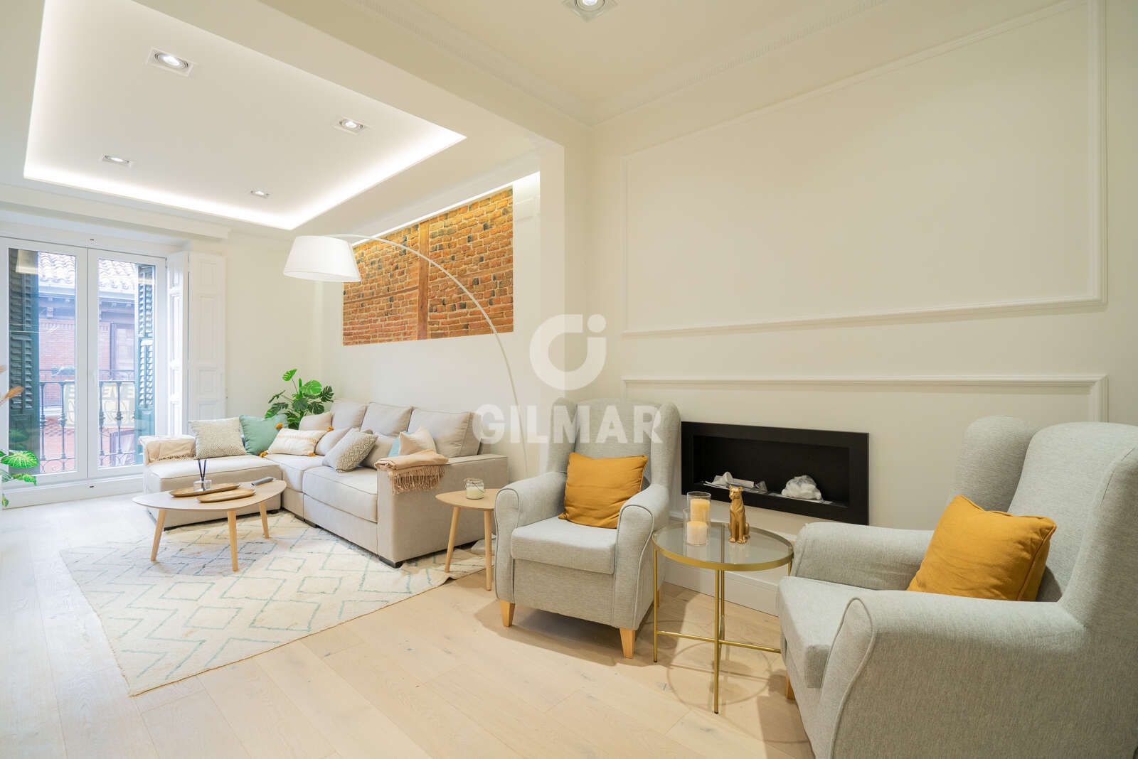 Property slider Gilmar
