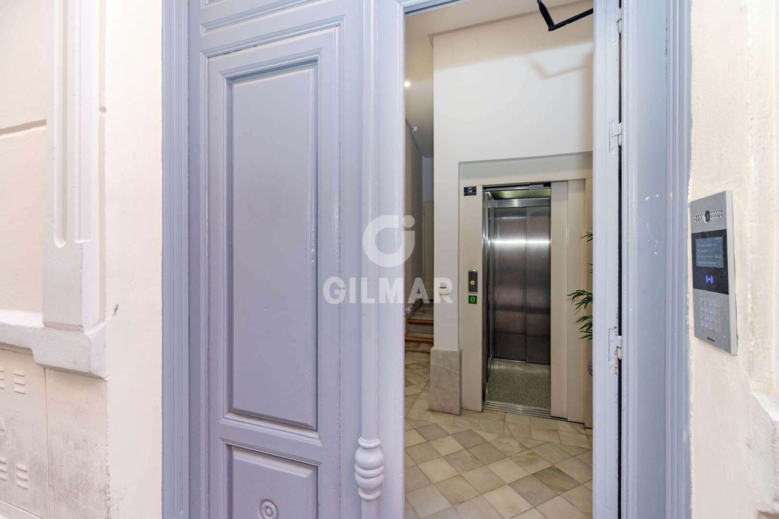 Property slider Gilmar