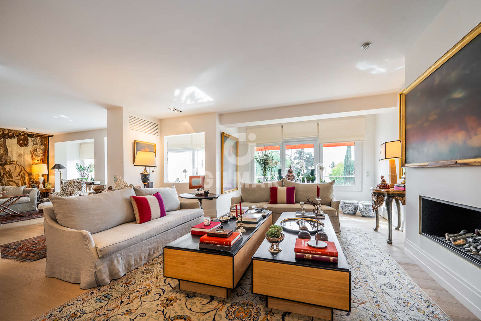 Property slider Gilmar