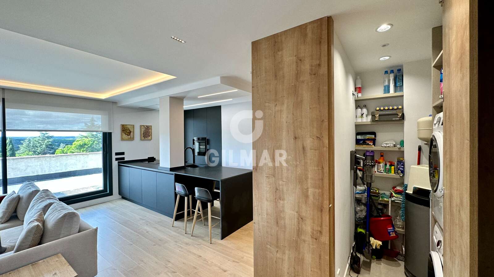 Property slider Gilmar